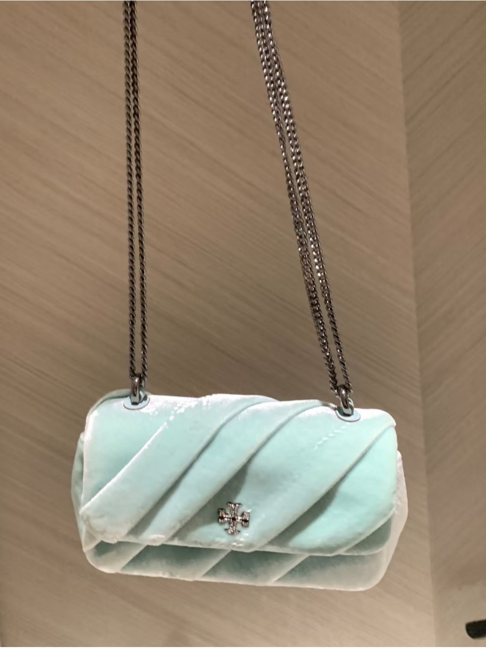 Tory Burch Velvet Chain-Strap Shoulder Bag in Mint